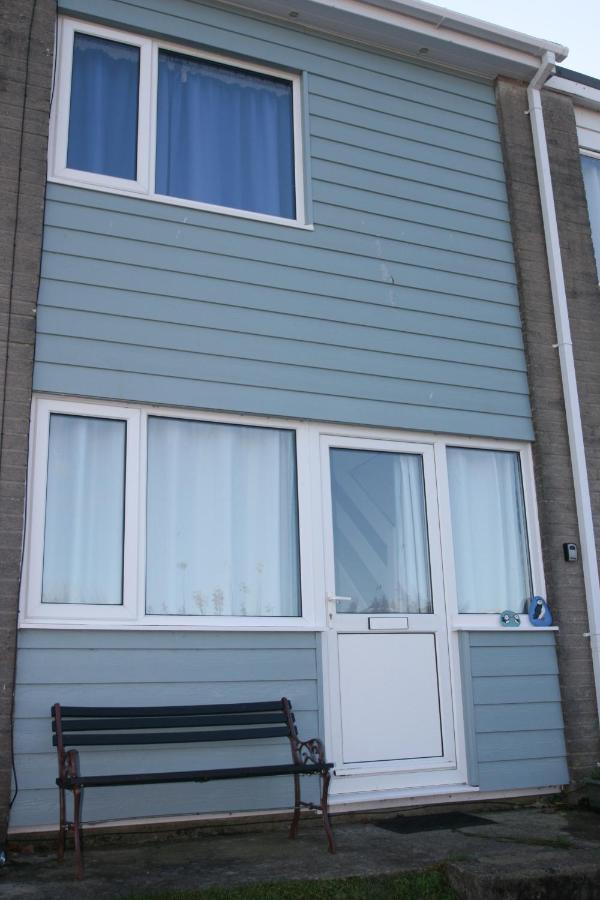 Freshwater Bay Holiday Cottages เพมโบรก ภายนอก รูปภาพ