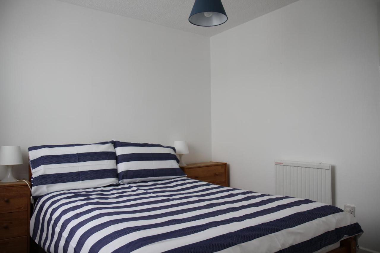 Freshwater Bay Holiday Cottages เพมโบรก ภายนอก รูปภาพ
