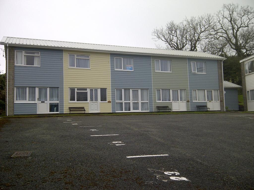 Freshwater Bay Holiday Cottages เพมโบรก ห้อง รูปภาพ