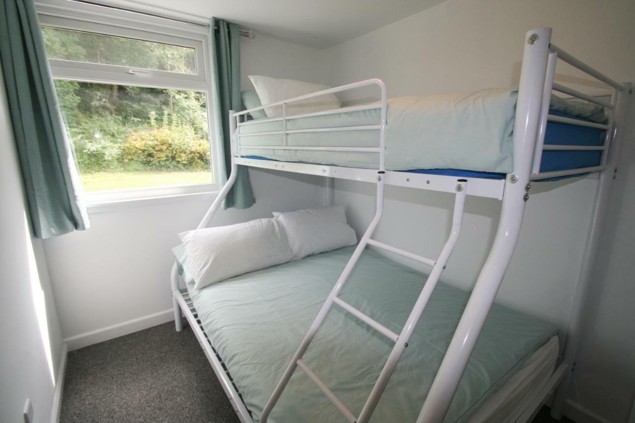 Freshwater Bay Holiday Cottages เพมโบรก ภายนอก รูปภาพ